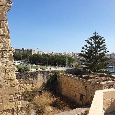 Tifkira Vila Birgu Exterior foto
