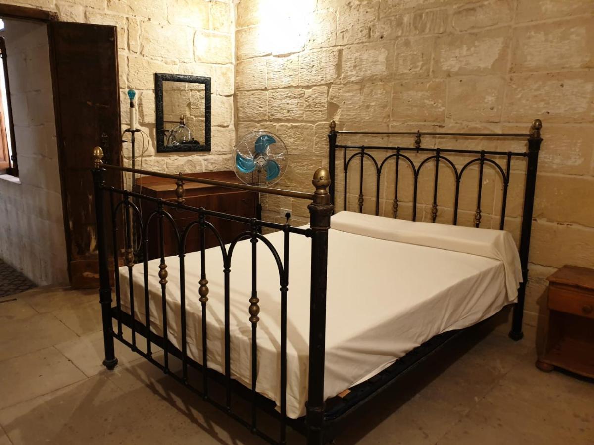 Tifkira Vila Birgu Exterior foto